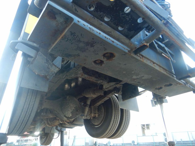 いすゞエルフ高所作業車小型（2t・3t）[写真13]