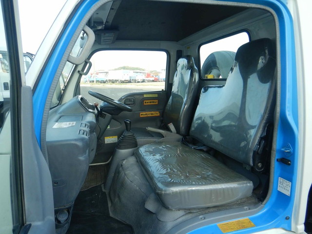 いすゞエルフ高所作業車小型（2t・3t）[写真17]