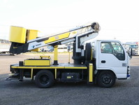 いすゞエルフ高所作業車小型（2t・3t）[写真04]