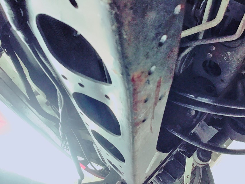 いすゞフォワードアルミバン中型（4t）[写真17]