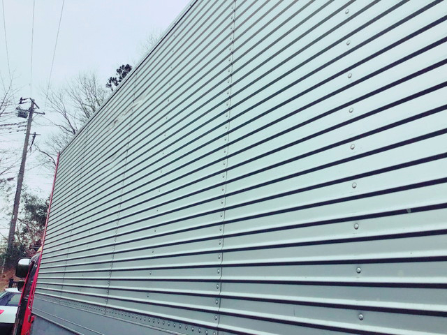 いすゞフォワードアルミバン中型（4t）[写真06]