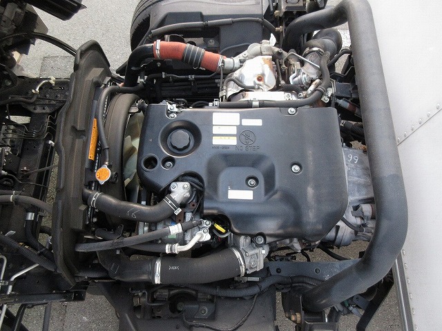 いすゞエルフパネルバン小型（2t・3t）[写真18]