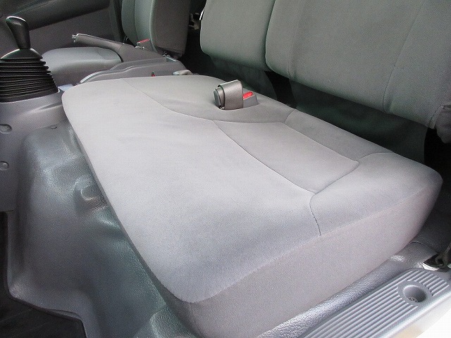 いすゞエルフパネルバン小型（2t・3t）[写真39]