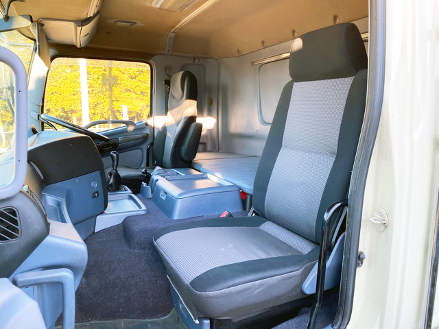 日野プロフィアアルミブロック大型（10t）[写真32]