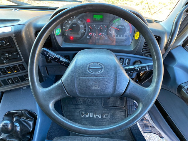 日野プロフィアアルミブロック大型（10t）[写真35]