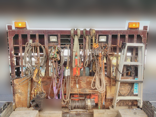 日野レンジャーセーフティクレーン4段増トン（6t・8t）[写真15]