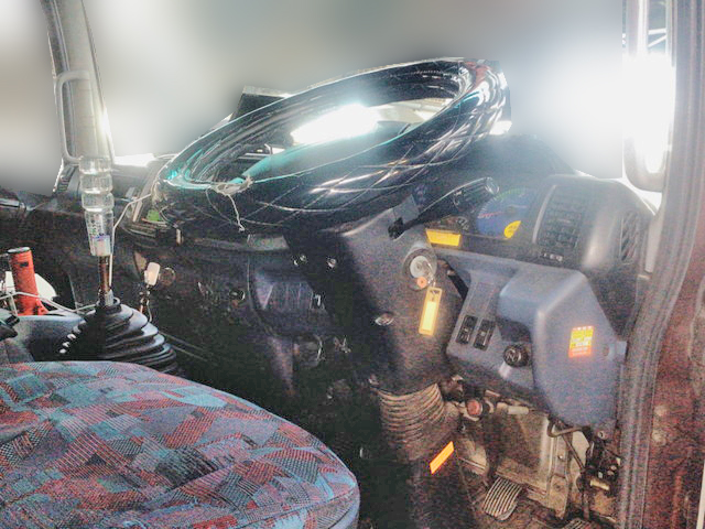 日野レンジャーセーフティクレーン4段増トン（6t・8t）[写真33]