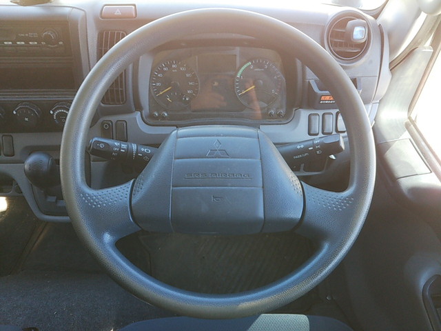 三菱ふそうキャンターユニック3段小型（2t・3t）[写真37]