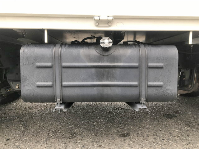 日野デュトロ平ボディ小型（2t・3t）[写真15]