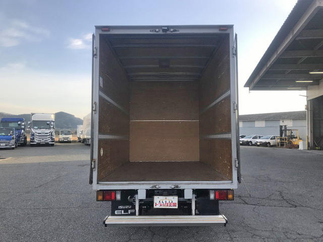 いすゞエルフアルミバン小型（2t・3t）[写真10]