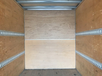 いすゞエルフアルミバン小型（2t・3t）[写真13]