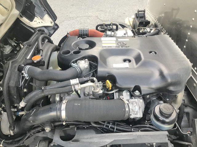 いすゞエルフアルミバン小型（2t・3t）[写真24]