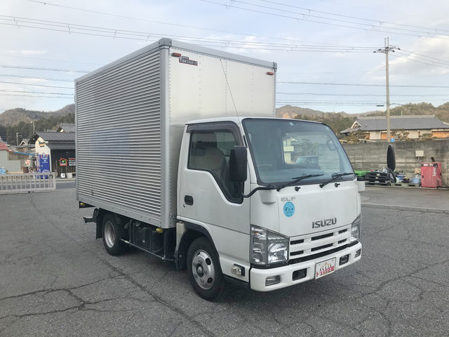 いすゞエルフアルミバン小型（2t・3t）[写真03]