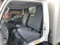 いすゞエルフアルミバン小型（2t・3t）[写真30]