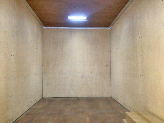 三菱ふそうキャンターアルミバン小型（2t・3t）[写真11]