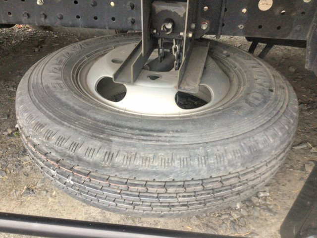 三菱ふそうキャンターアルミバン小型（2t・3t）[写真19]