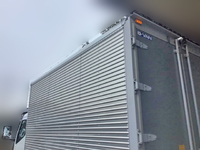 三菱ふそうキャンターアルミバン小型（2t・3t）[写真06]