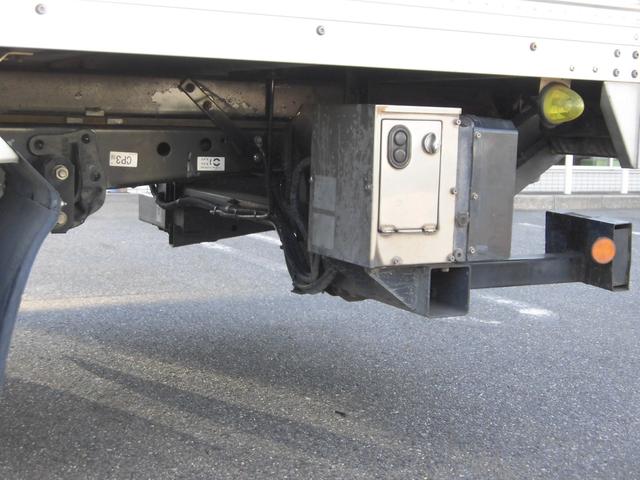 いすゞエルフアルミバン小型（2t・3t）[写真19]