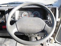 いすゞエルフアルミバン小型（2t・3t）[写真25]