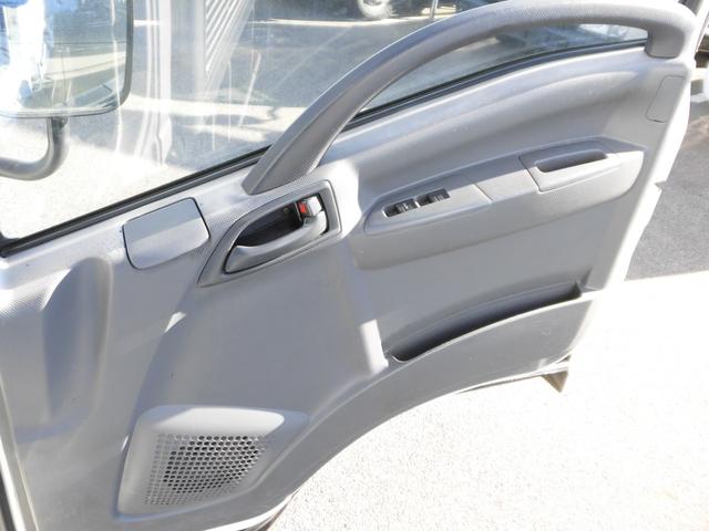 いすゞエルフアルミバン小型（2t・3t）[写真32]