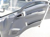 いすゞエルフアルミバン小型（2t・3t）[写真32]