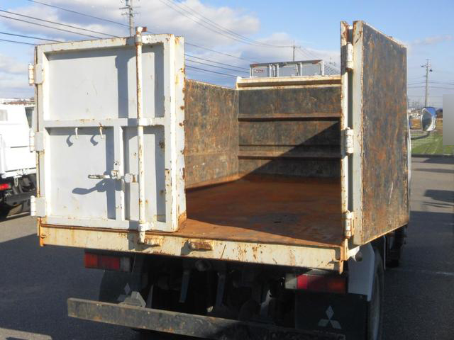 三菱ふそうキャンター深ダンプ（土砂禁ダンプ）小型（2t・3t）[写真12]