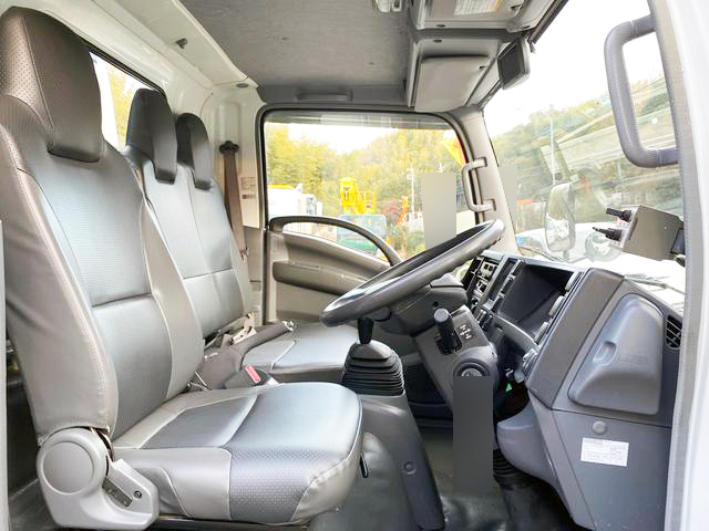 いすゞエルフパッカー車（塵芥車）小型（2t・3t）[写真17]