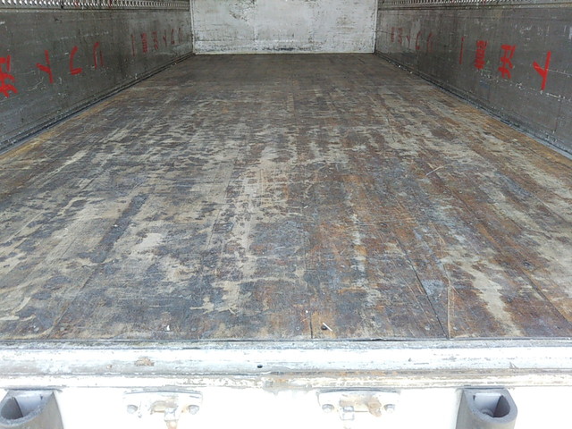 いすゞフォワードアルミウイング中型（4t）[写真17]