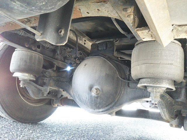 いすゞフォワードアルミウイング中型（4t）[写真20]