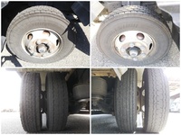 いすゞフォワードアルミウイング中型（4t）[写真21]