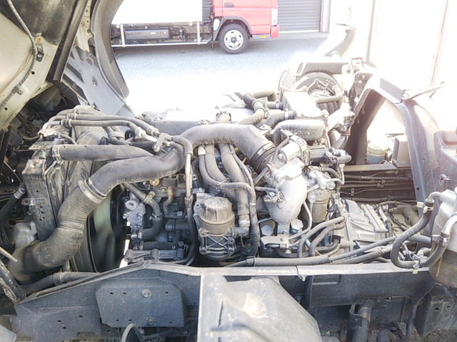 いすゞフォワードアルミウイング中型（4t）[写真22]