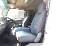 いすゞフォワードアルミウイング中型（4t）[写真27]