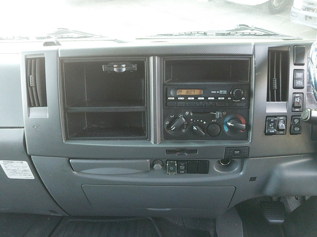 いすゞフォワードアルミウイング中型（4t）[写真33]