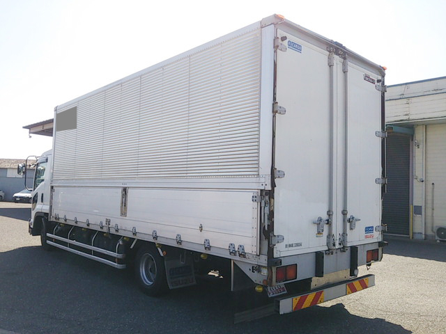 いすゞフォワードアルミウイング中型（4t）[写真04]