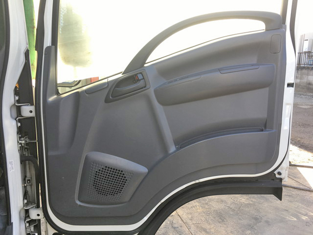 いすゞエルフアルミブロック小型（2t・3t）[写真28]