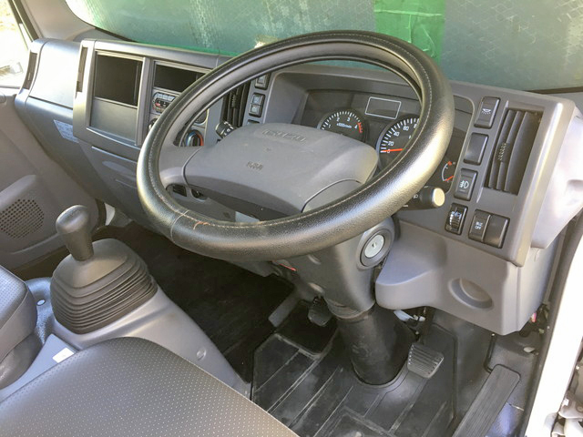 いすゞエルフアルミブロック小型（2t・3t）[写真30]