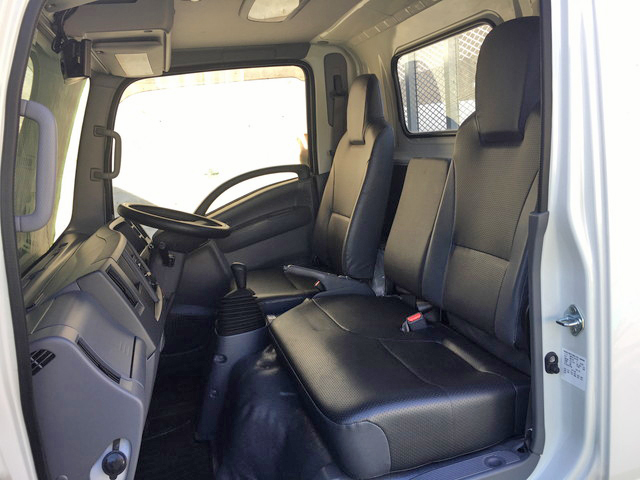 いすゞエルフアルミブロック小型（2t・3t）[写真31]