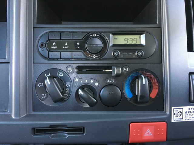 いすゞエルフアルミブロック小型（2t・3t）[写真37]