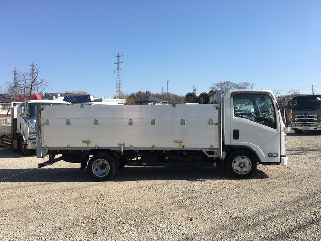 いすゞエルフアルミブロック小型（2t・3t）[写真06]