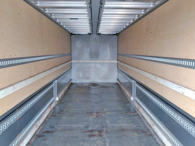 日野プロフィアアルミウイング大型（10t）[写真11]