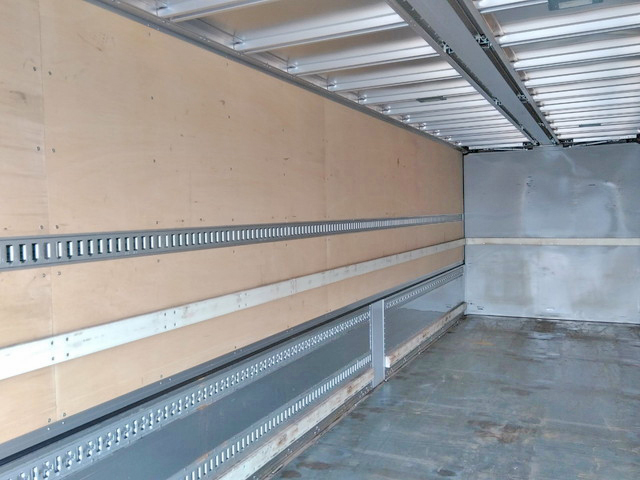 日野プロフィアアルミウイング大型（10t）[写真13]