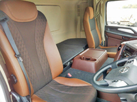 日野プロフィアアルミウイング大型（10t）[写真31]