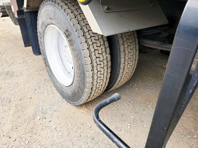 日野レンジャーアルミバン中型（4t）[写真08]