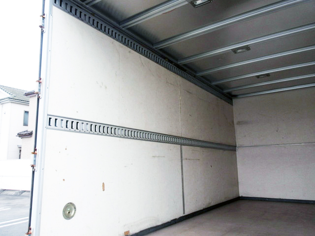 日産アトラスアルミバン小型（2t・3t）[写真09]