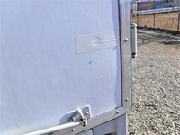 日野レンジャー冷蔵冷凍ウイング中型（4t）[写真10]