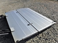 日野レンジャー冷蔵冷凍ウイング中型（4t）[写真14]