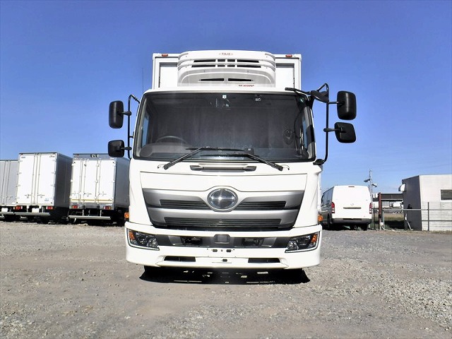 日野レンジャー冷蔵冷凍ウイング中型（4t）[写真05]