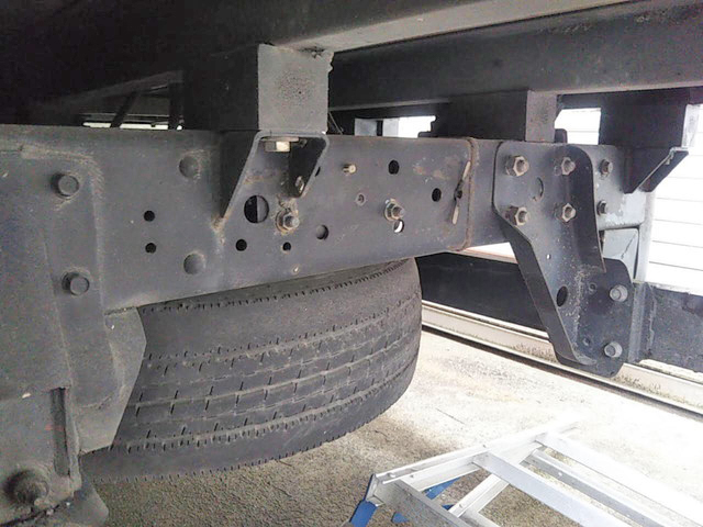 三菱ふそうキャンター冷凍車（冷蔵車）小型（2t・3t）[写真11]