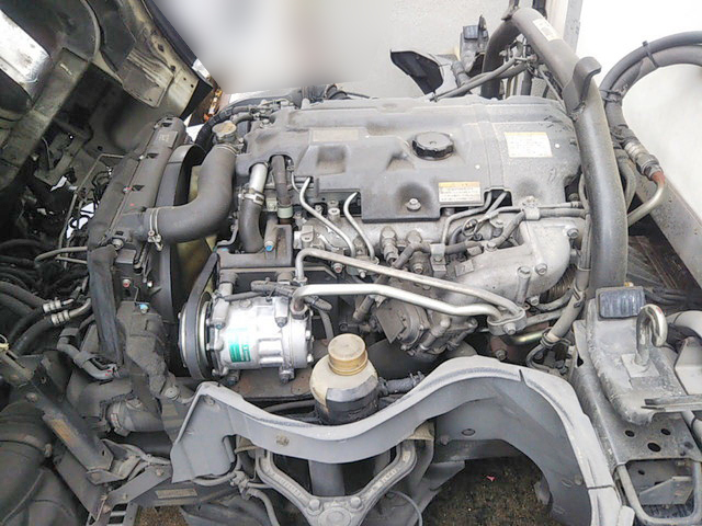 三菱ふそうキャンター冷凍車（冷蔵車）小型（2t・3t）[写真14]