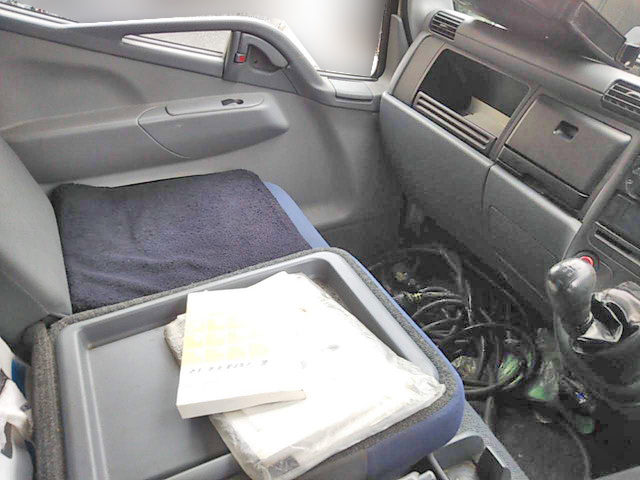 三菱ふそうキャンター冷凍車（冷蔵車）小型（2t・3t）[写真16]